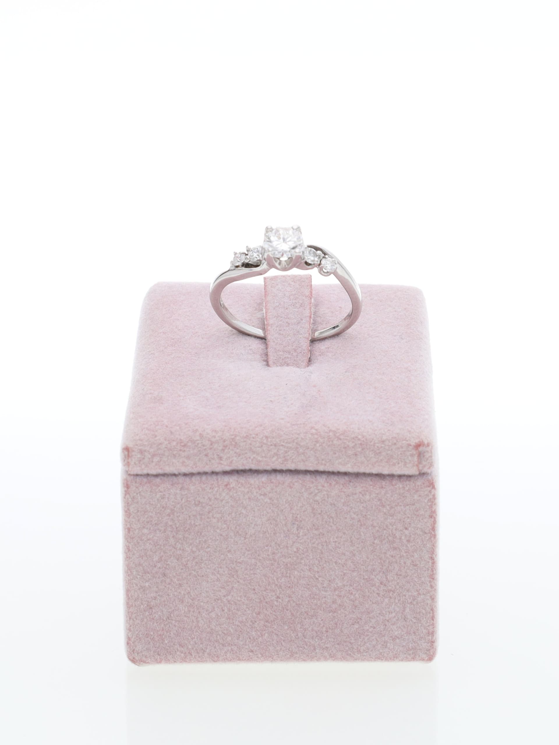 Anello oro bianco 18kt con fantasia di diamanti - 0.50ct