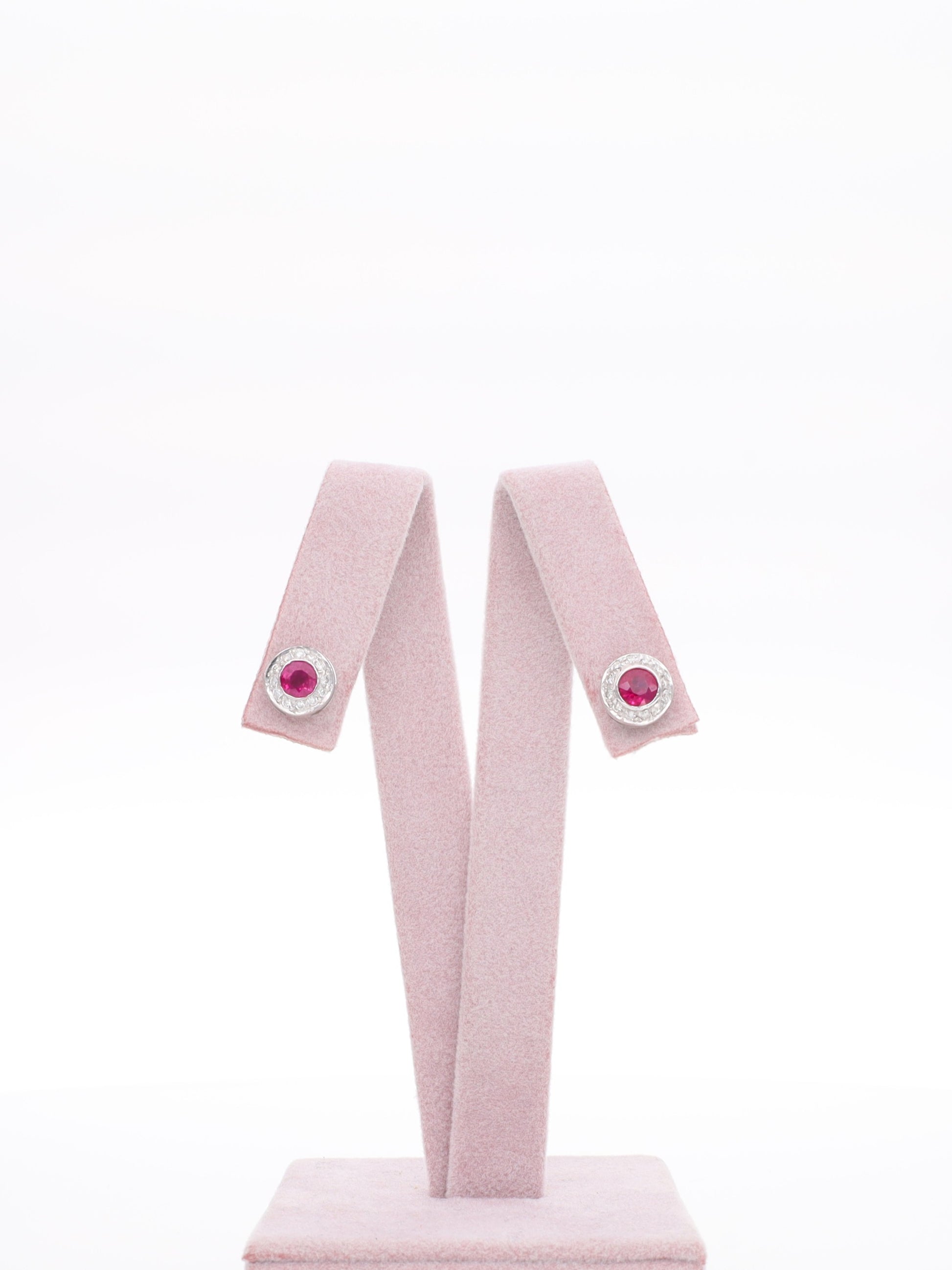 Orecchini punto luce Rubini Oro Bianco 18kt - con Diamanti 0.11ct