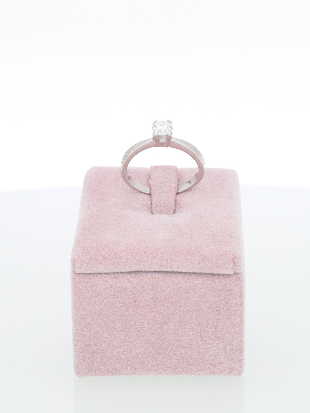 Anello solitario in oro bianco 18kt con diamante 0.25ct