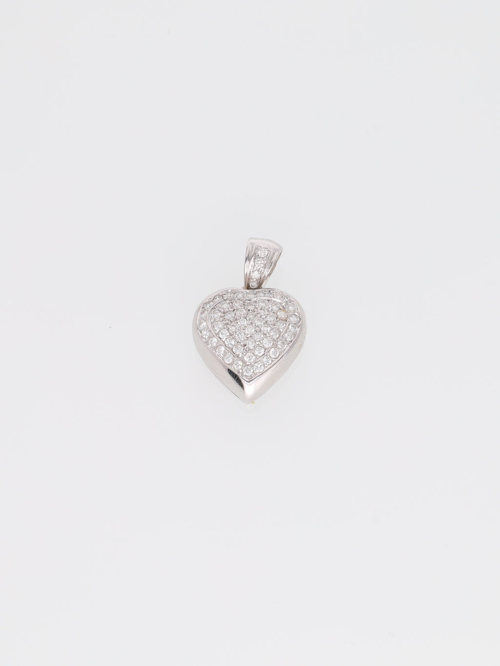 Ciondolo in oro bianco 18kt cuore con pavè di brillanti