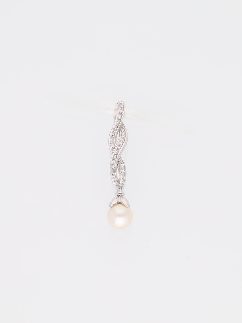 Ciondolo oro bianco pendente a spirale con diamanti e perla naturale