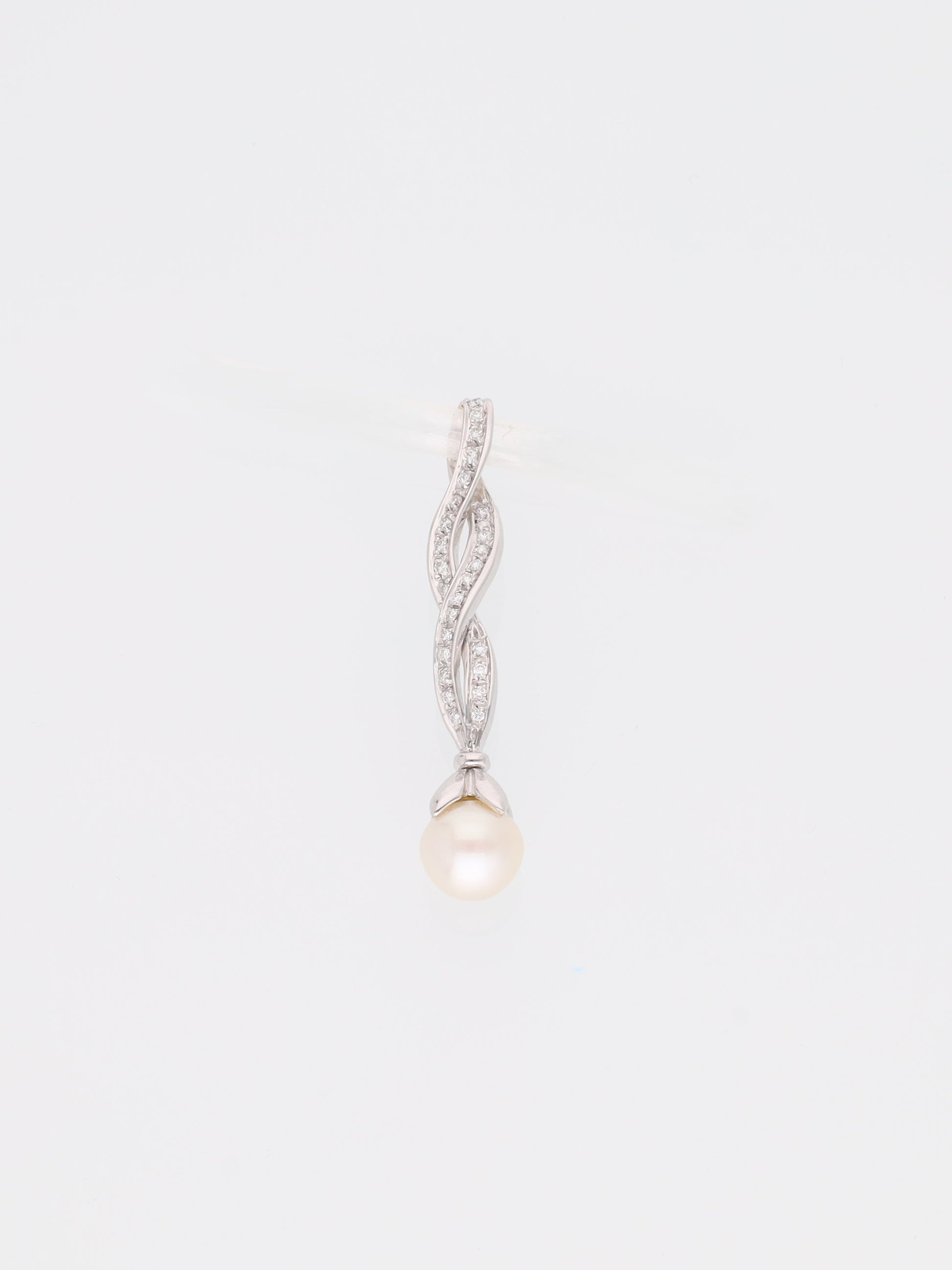 Ciondolo oro bianco pendente a spirale con diamanti e perla naturale