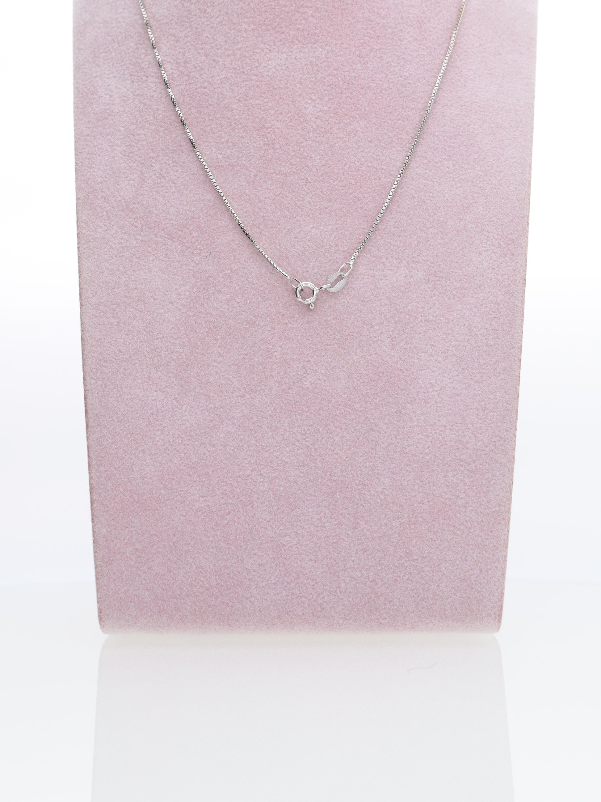 Collana oro bianco 18kt con ciondolo a croce diamantata
