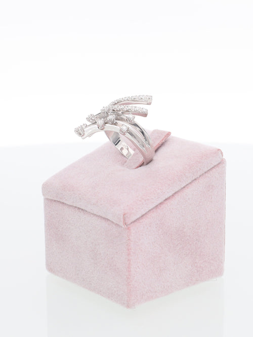 Anello contrariè in Oro Bianco 18kt fantasia di Diamanti
