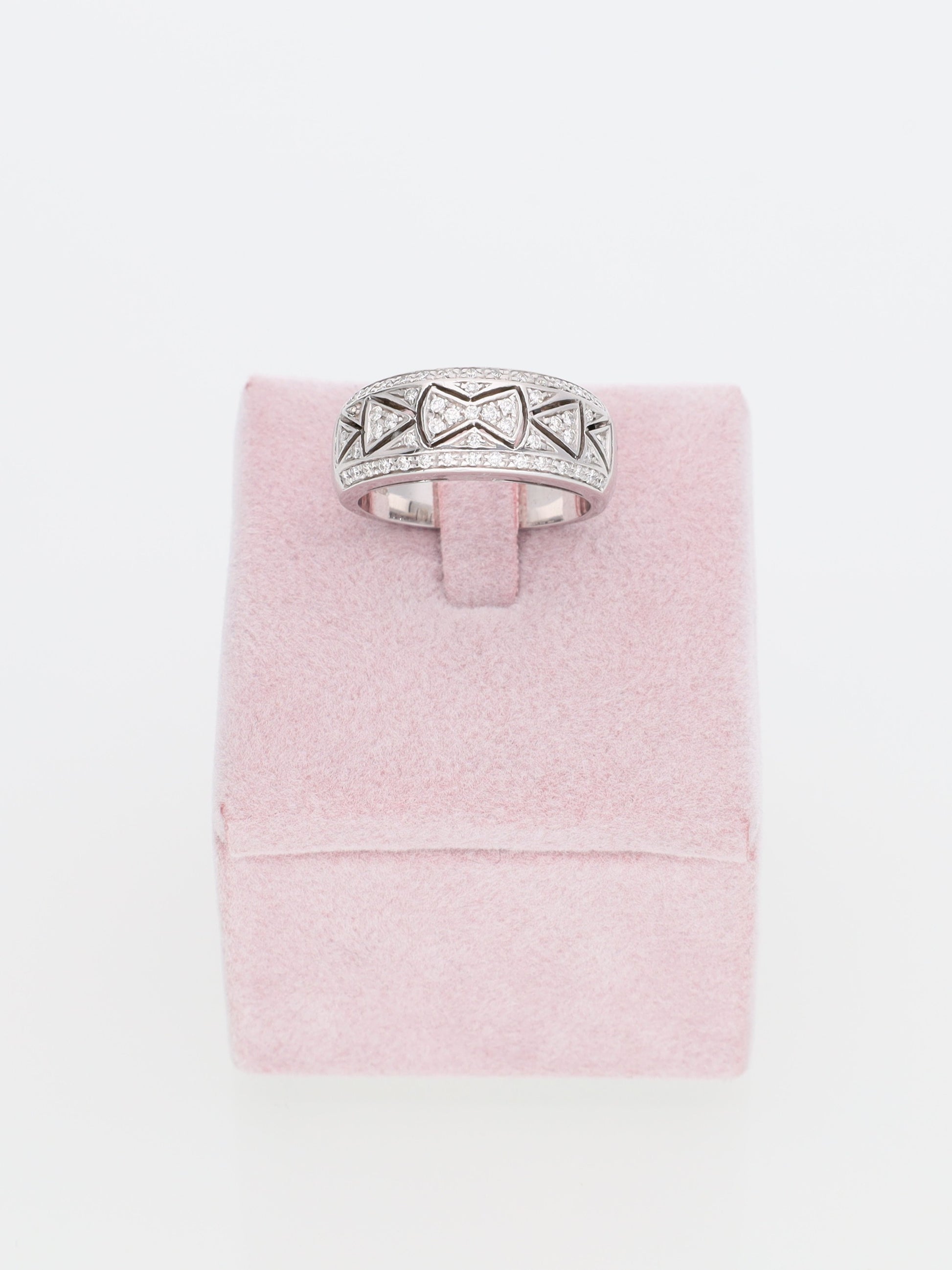 Anello in Oro Bianco 18 kt con Pavé di Diamanti