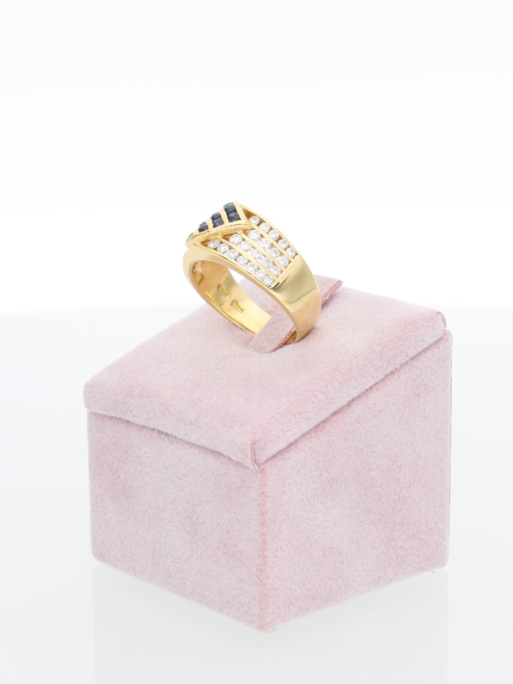 Anello in Oro Giallo 18kt con Zaffiri e Pavè di Diamanti