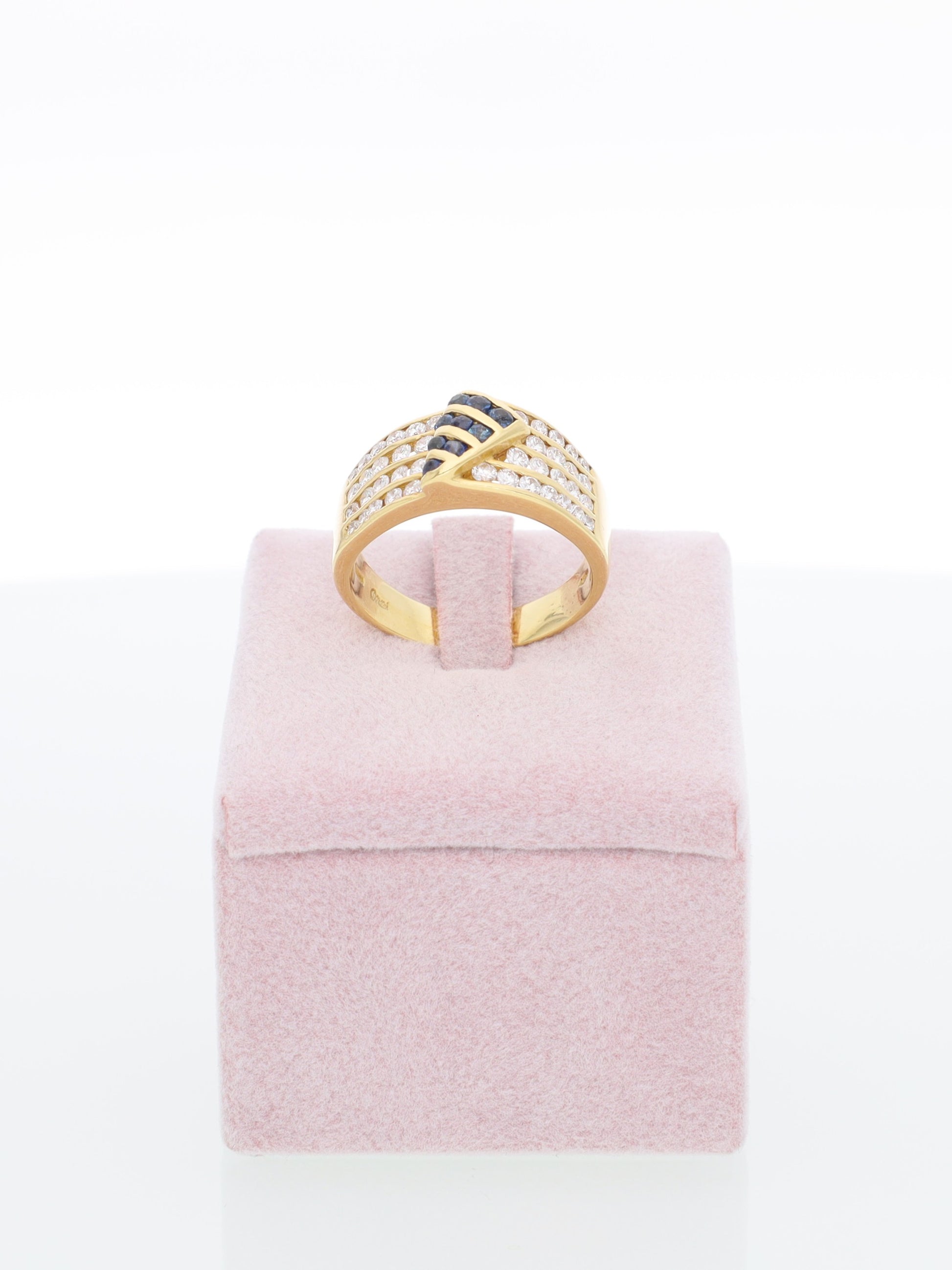 Anello in Oro Giallo 18kt con Zaffiri e Pavè di Diamanti