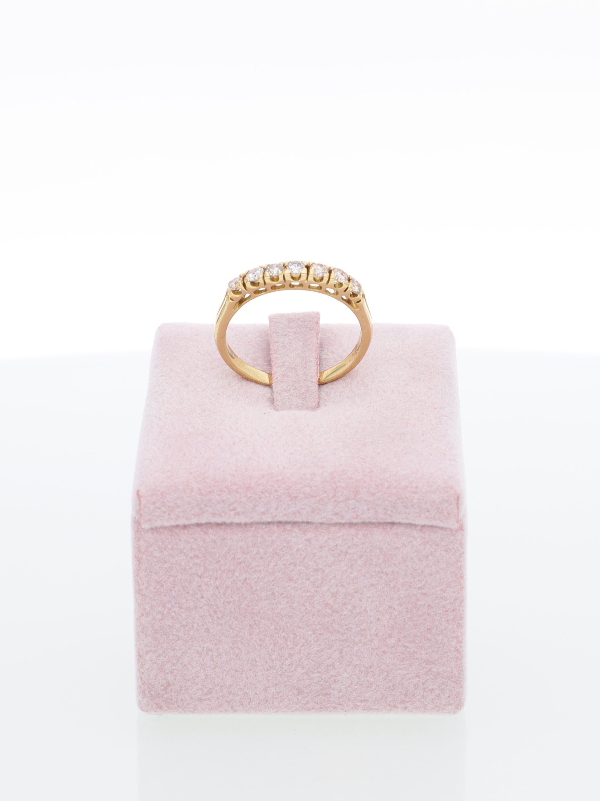 Anello Veretta in Oro Giallo 18 kt con 7 Diamanti a Riviera