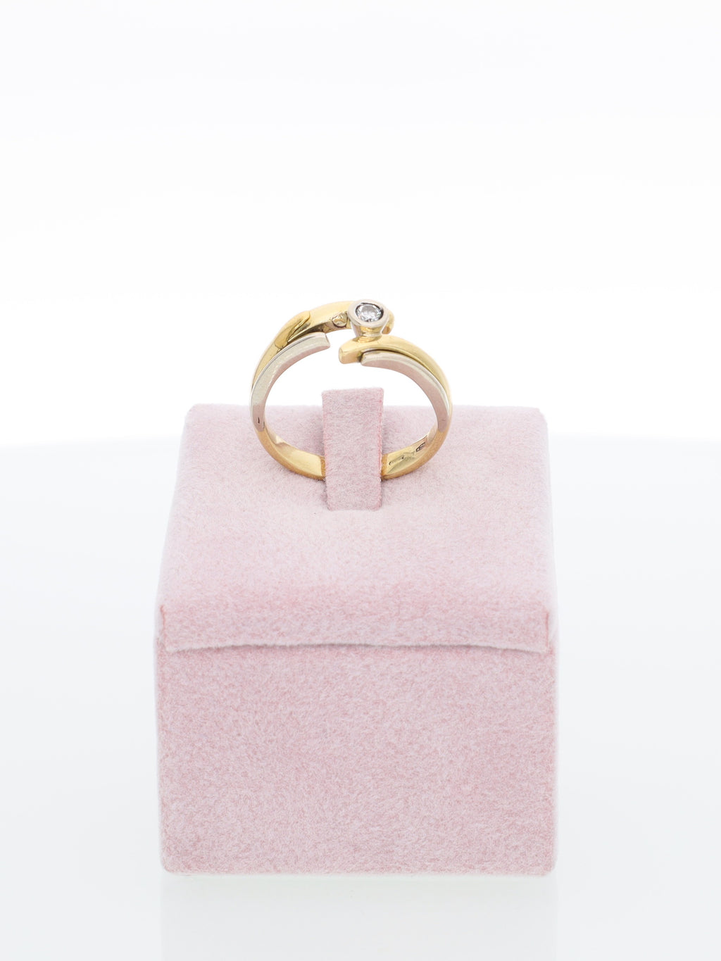 Anello Solitario in Oro Bianco e Giallo 18 kt con Diamante 0.08ct