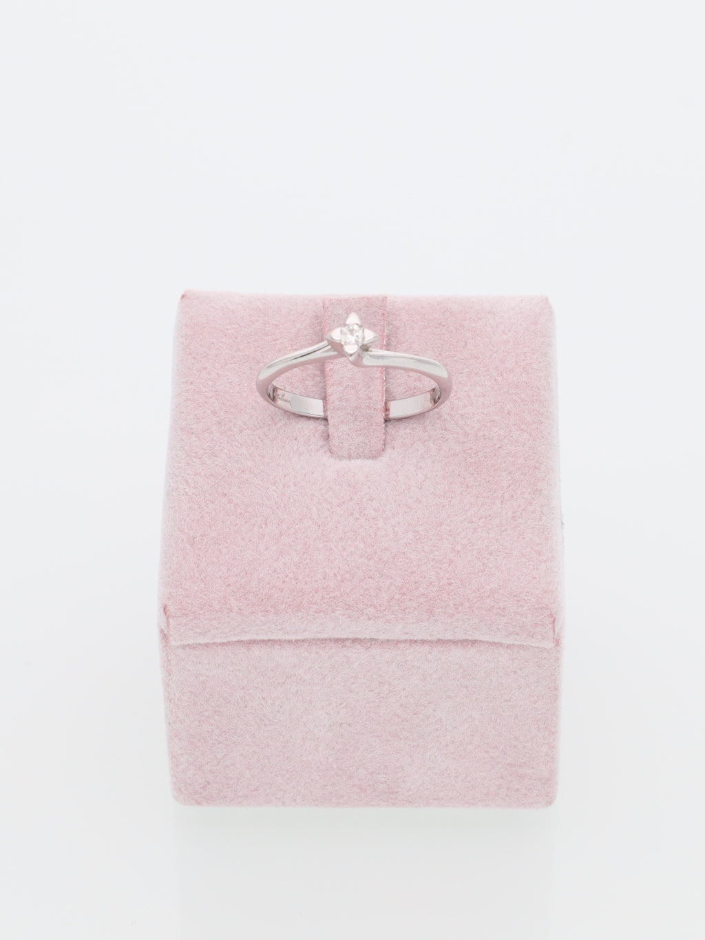 Anello Solitario a Stella in Oro Bianco 18 kt con Diamante 0.06ct