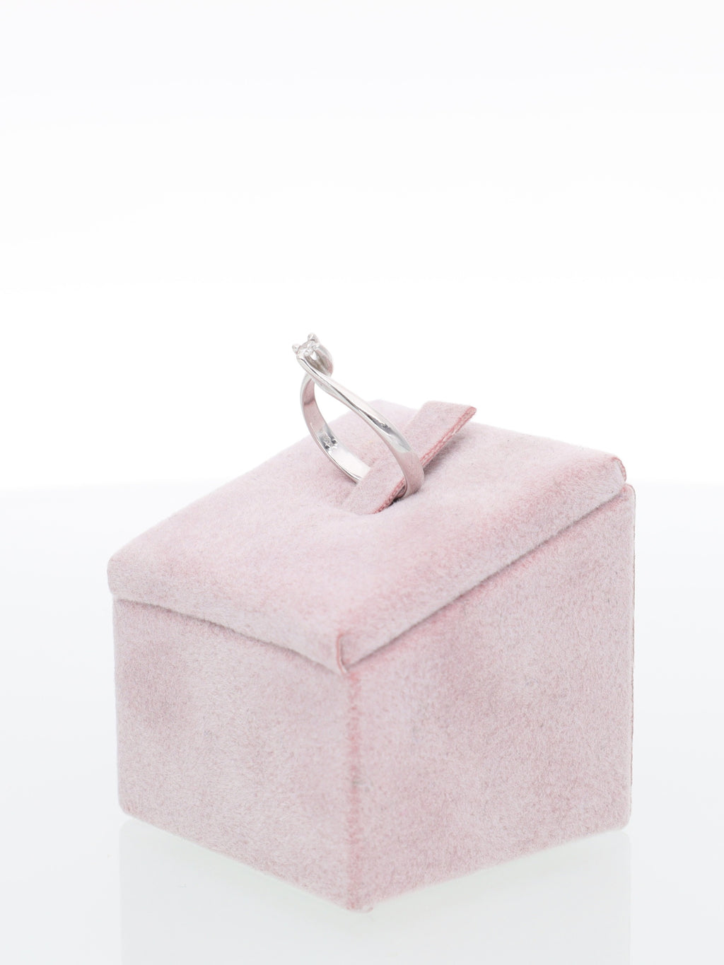 Anello Solitario in Oro Bianco 18 kt con Diamante