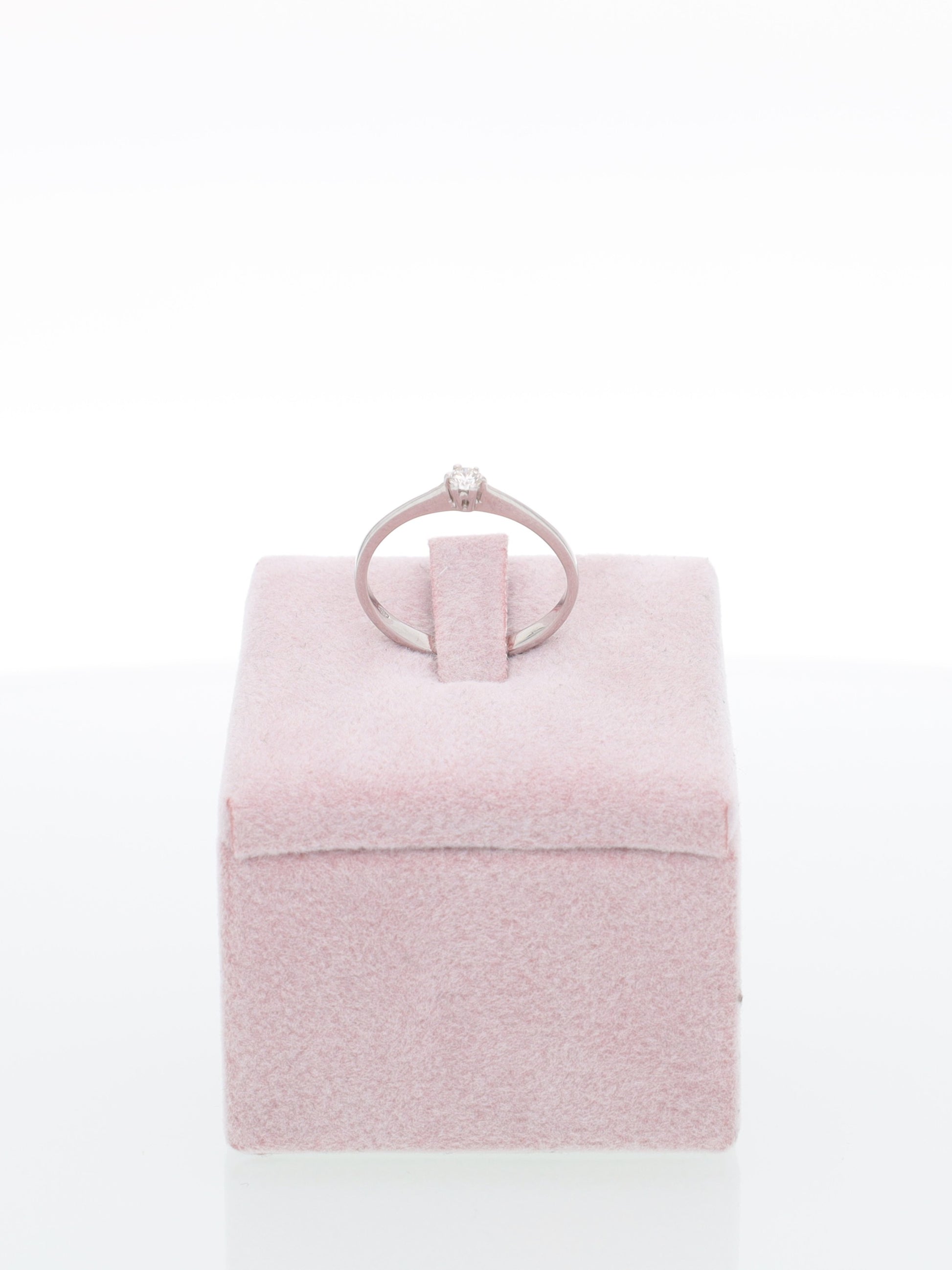 Anello Solitario in Oro Bianco 18kt con Diamante 0.05