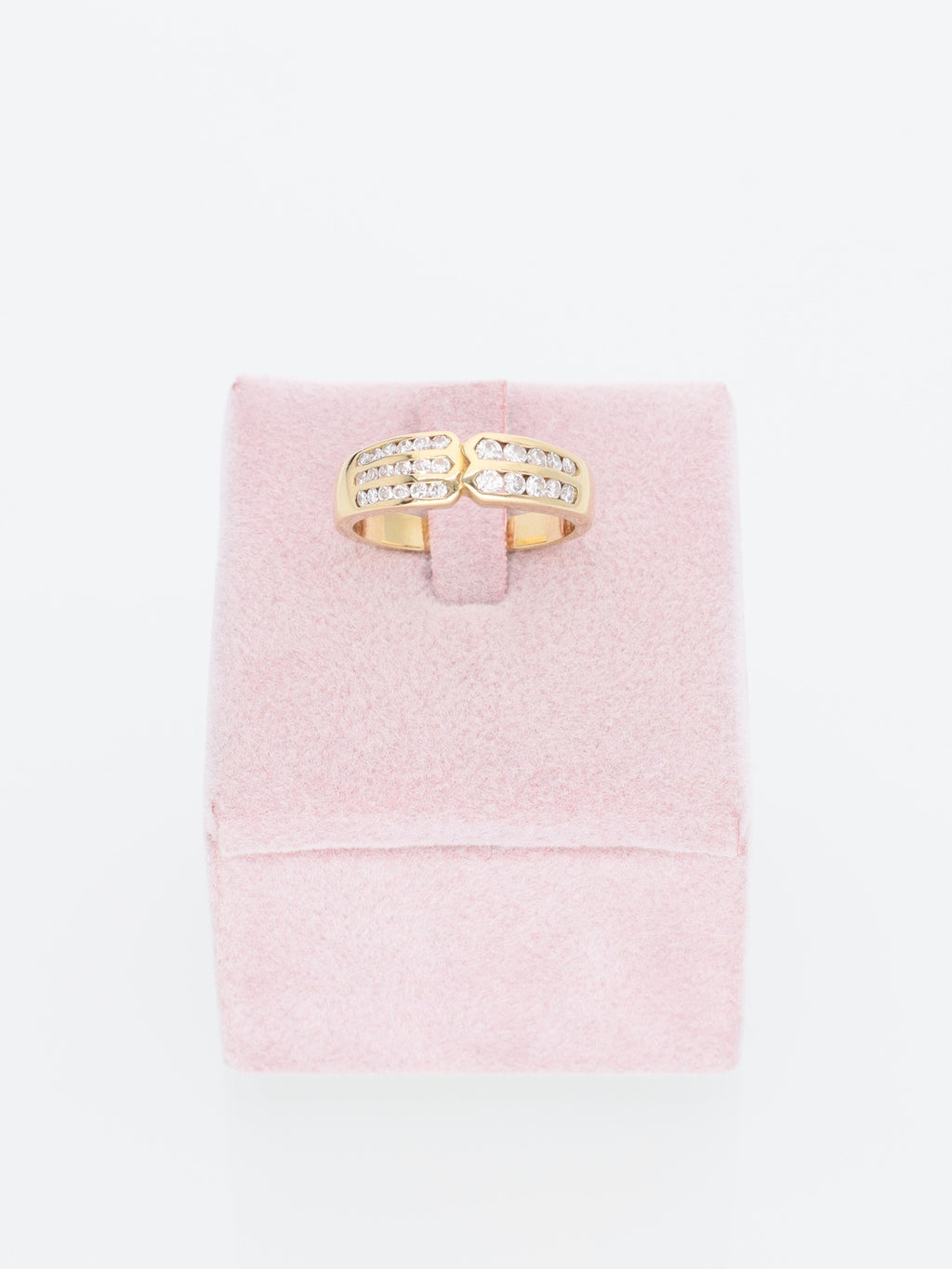 Anello in Oro Giallo con riviere di Diamanti