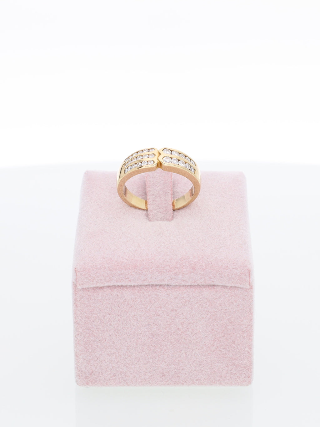 Anello in Oro Giallo con riviere di Diamanti