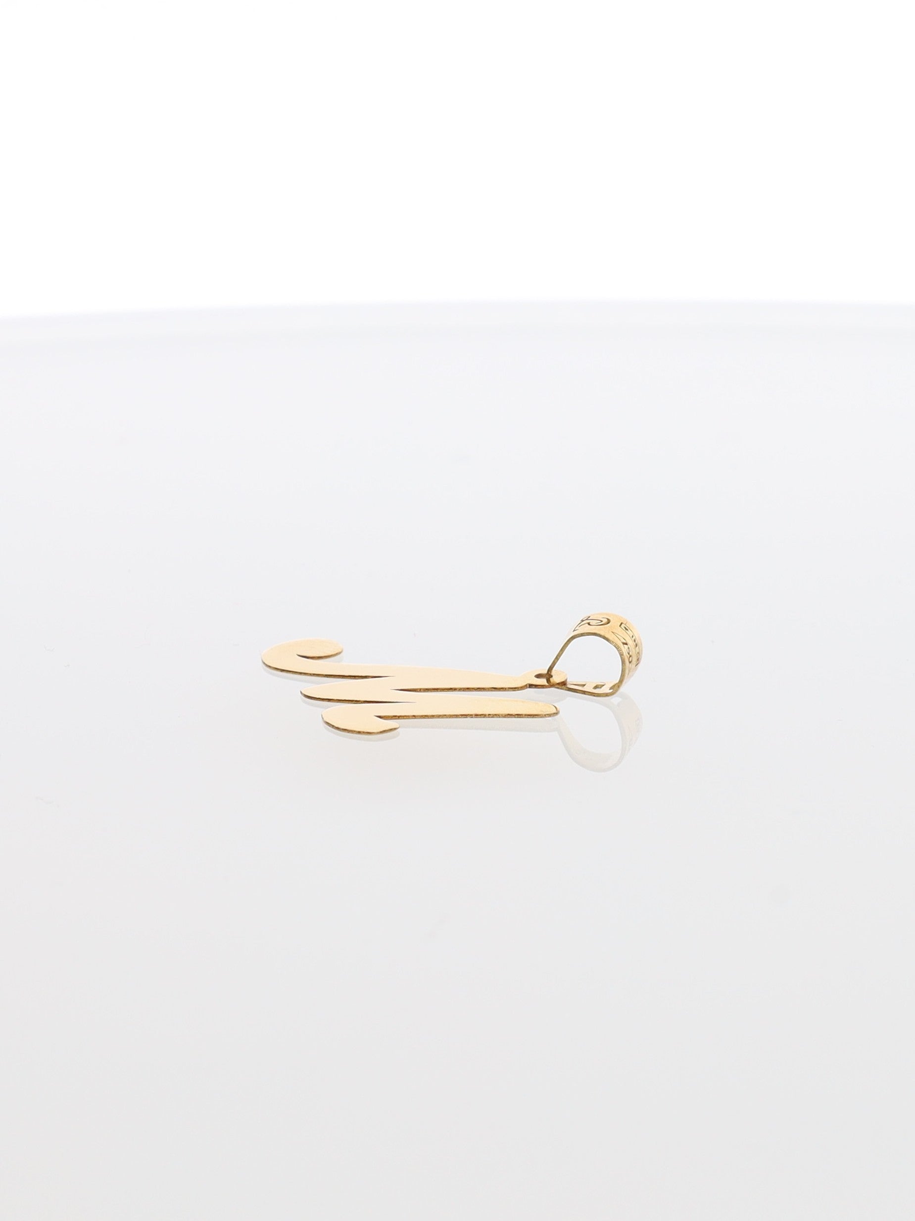 Ciondolo lettera M in oro giallo 18kt