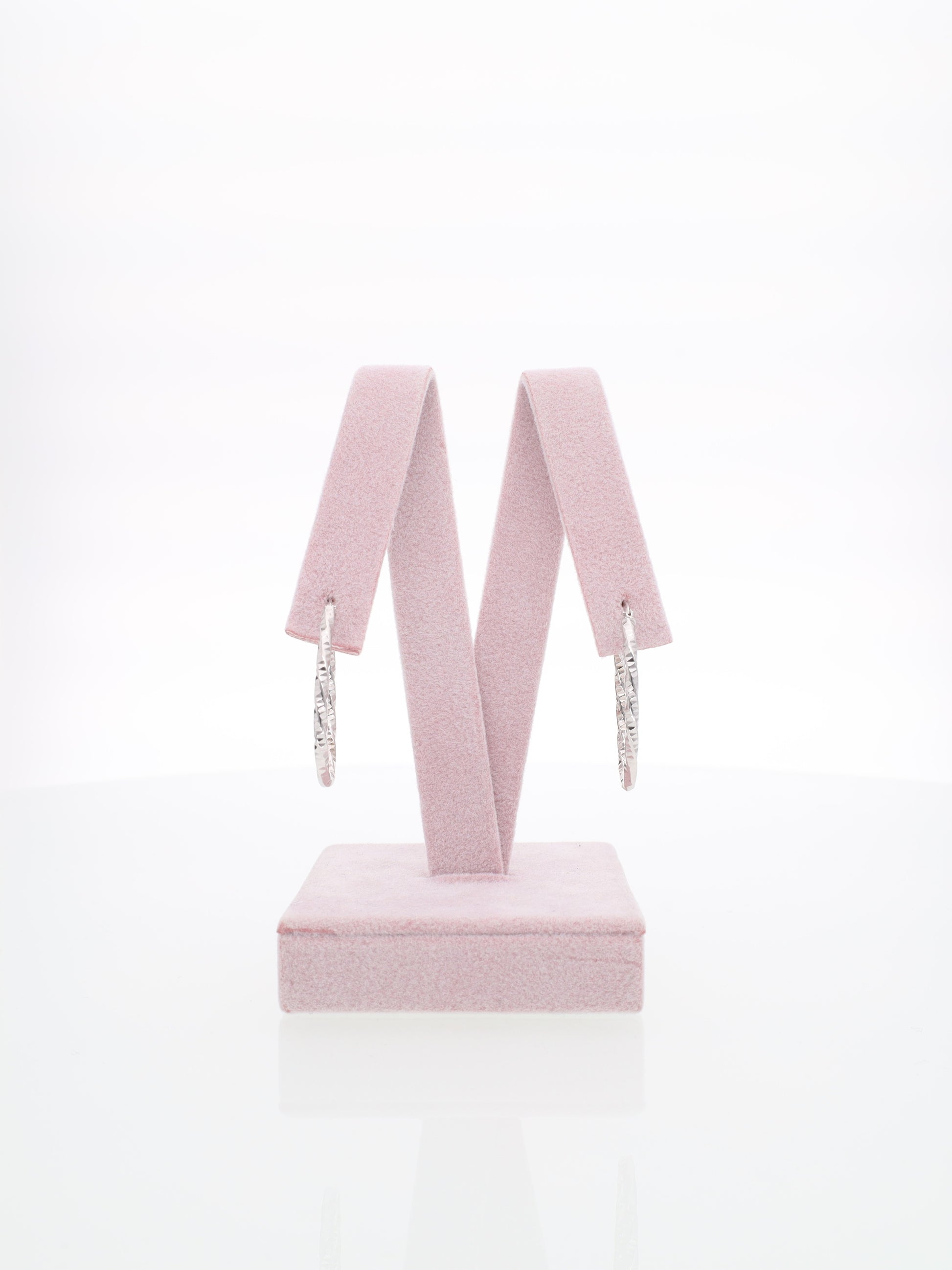 Orecchini ovali in Oro Bianco 18kt - zigrinati