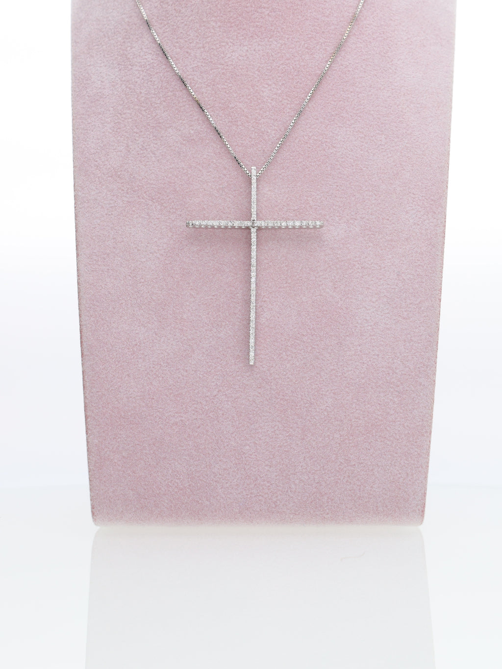 Collana oro bianco 18kt con ciondolo a croce diamantata