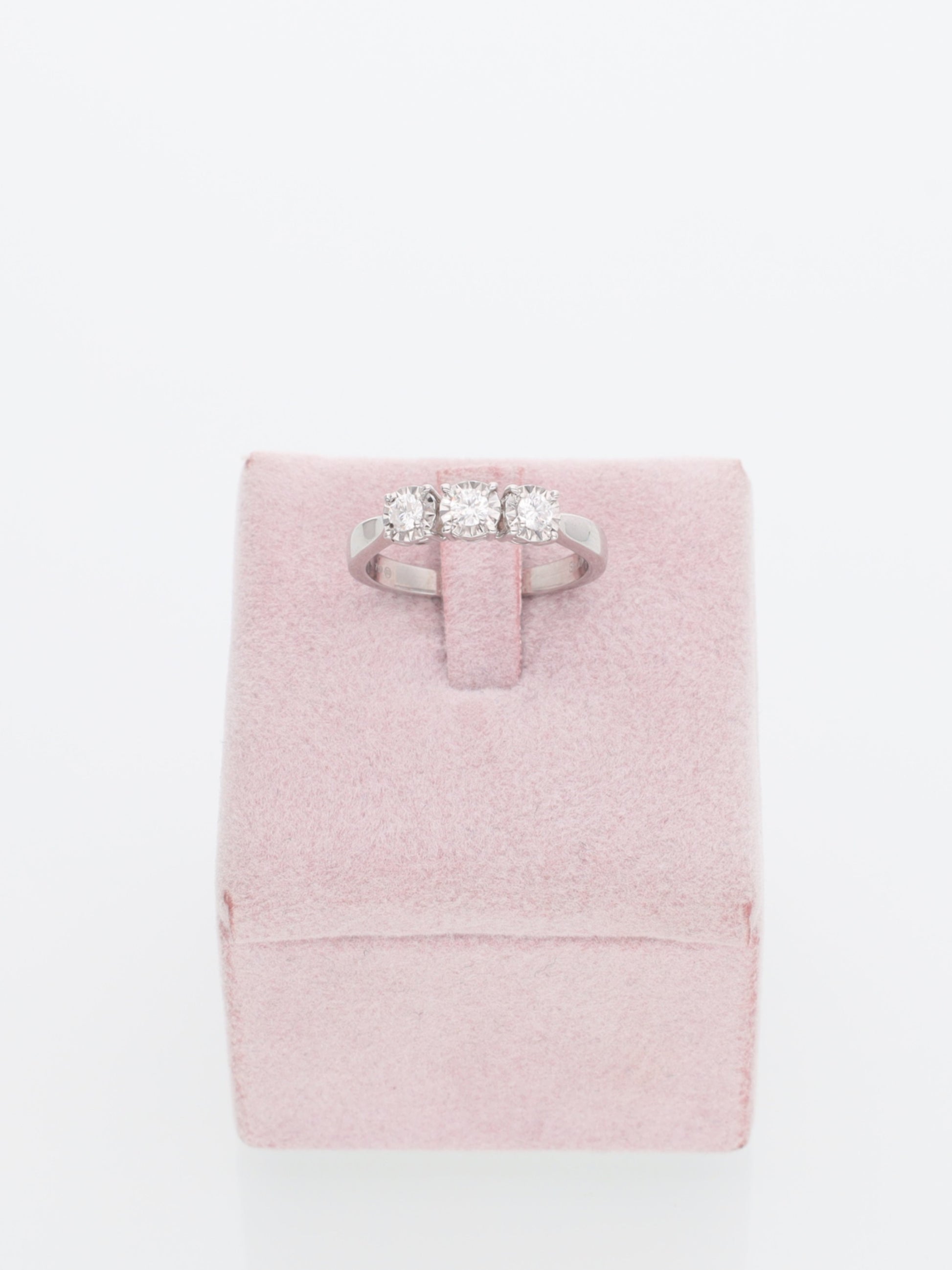 Anello trilogy in Oro Bianco 18kt 0.30ct