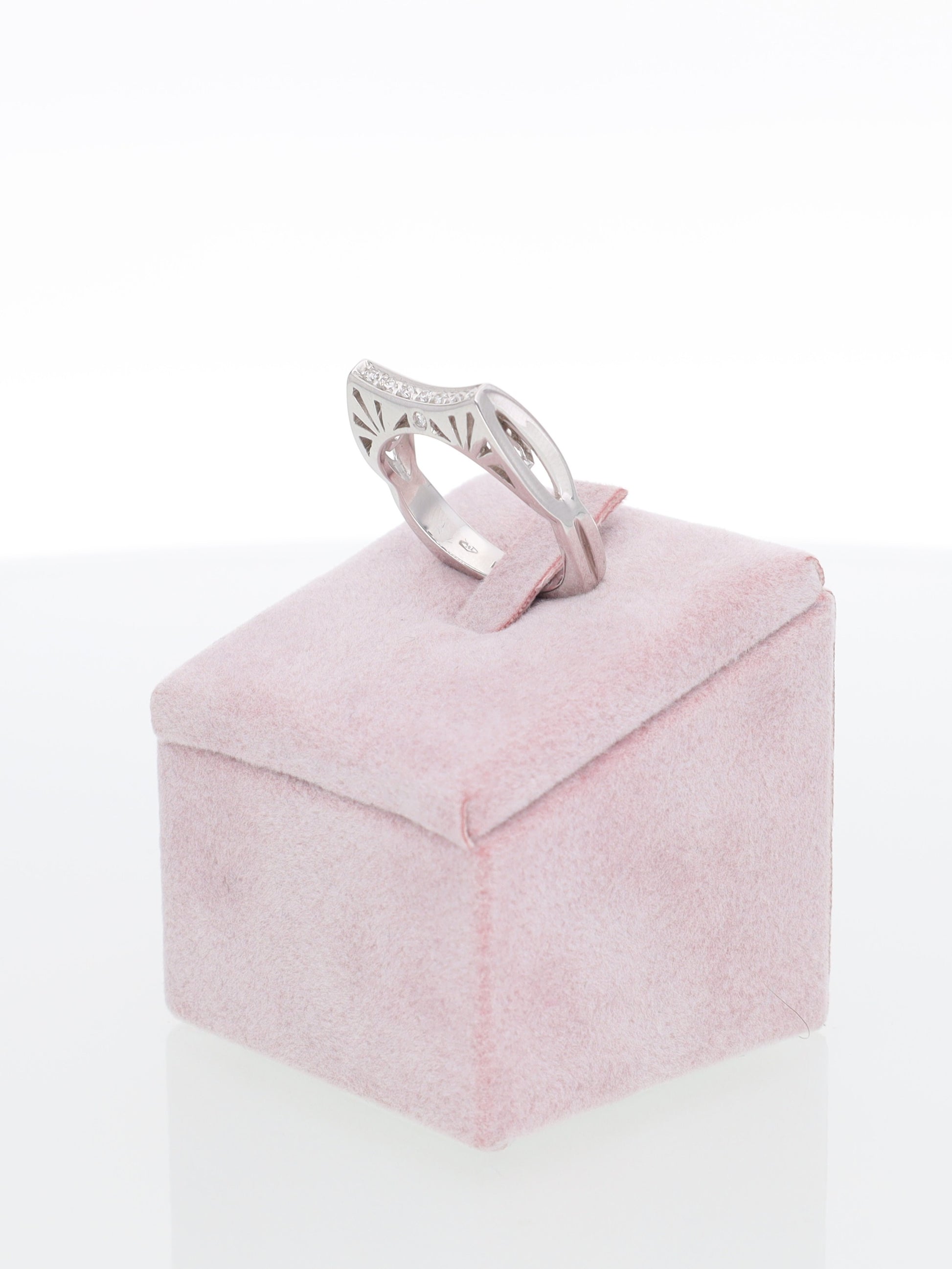 Anello Veretta in Oro Bianco 18 kt con Fantasia di Brillanti