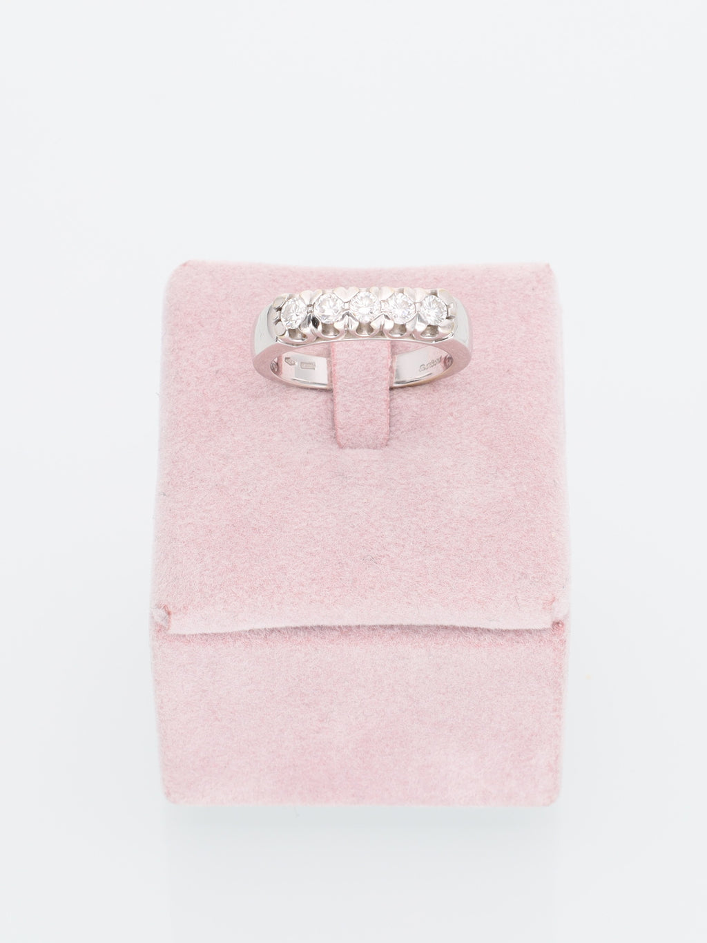 Anello veretta in Oro Bianco 18kt con 5 Diamanti - incastonatura a cuore