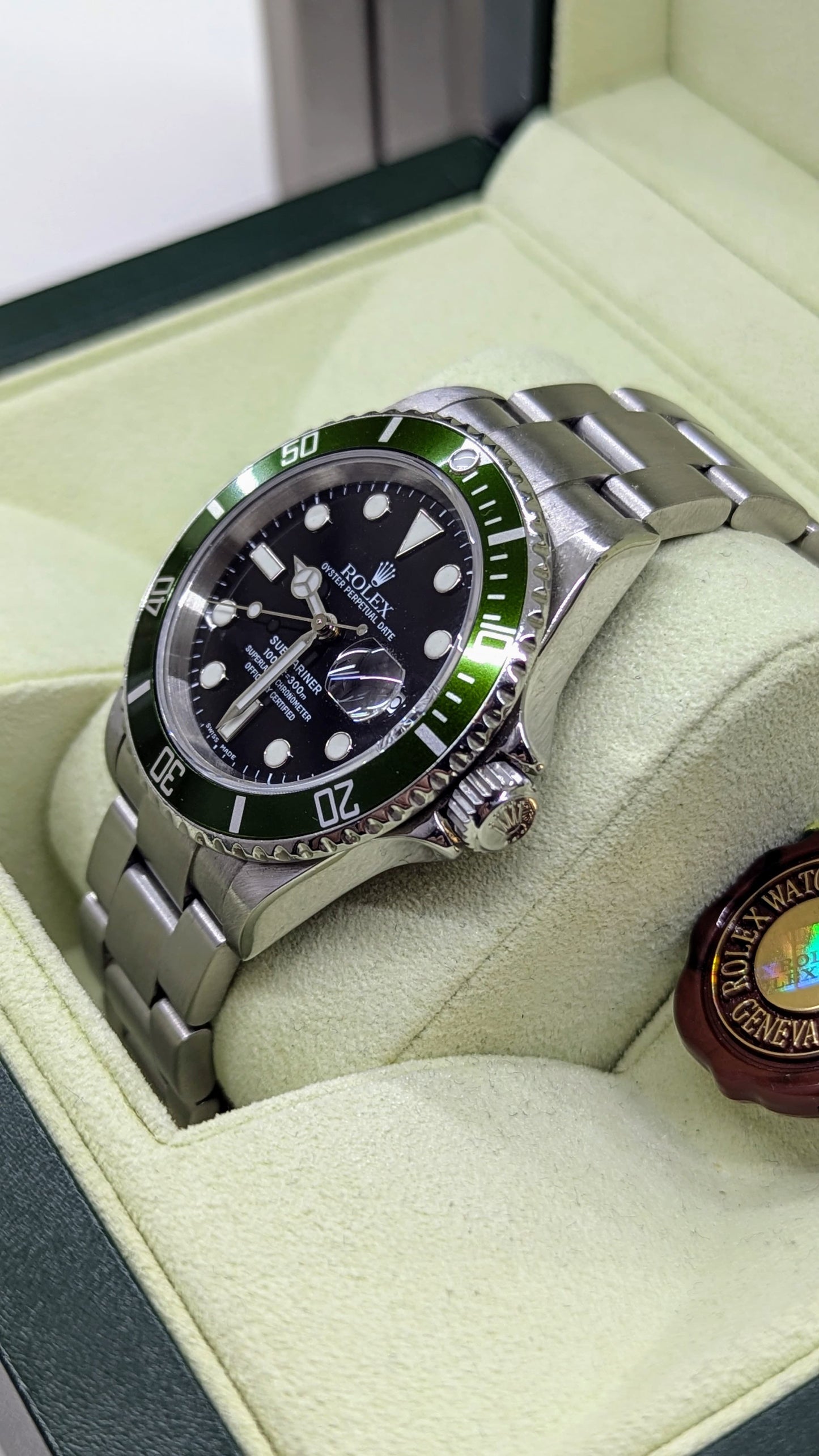 Rolex Submariner Date ghiera verde "Kermit" usato