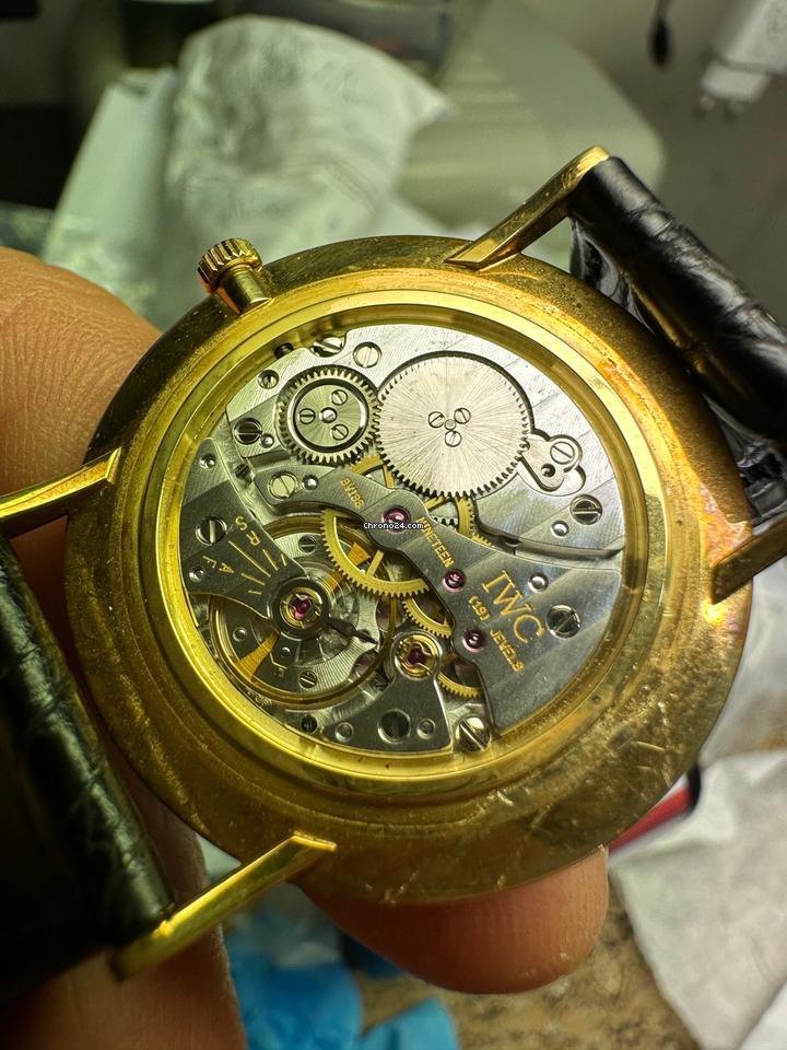 IWC Vintage in Oro Giallo 18kt