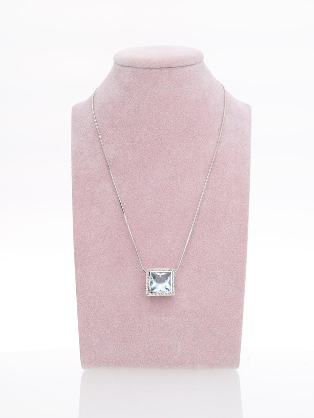 Catenina in Oro Bianco 18 kt con Ciondolo Acquamarina e Diamanti