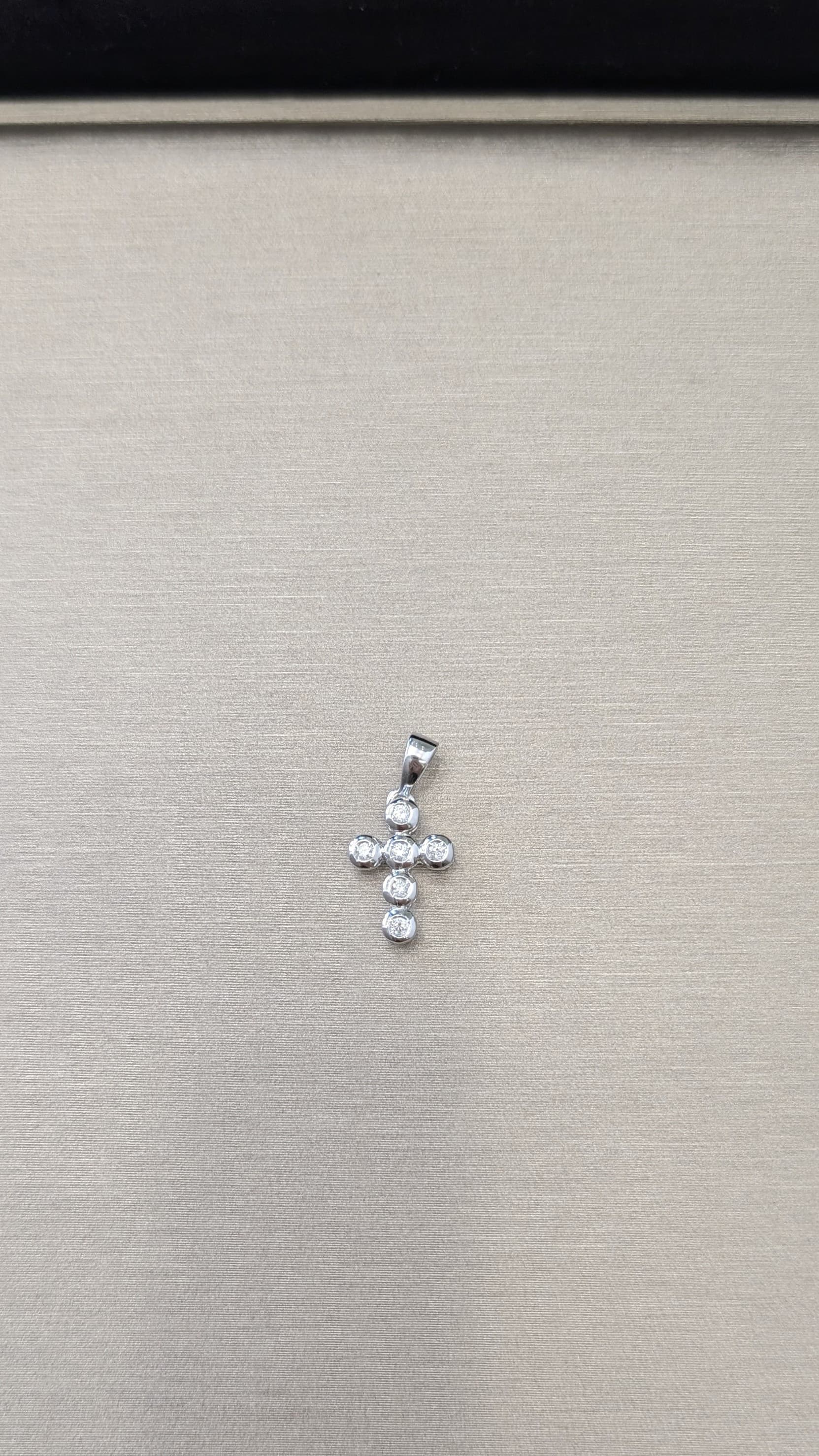 Ciondolo croce con brillanti oro bianco 18kt