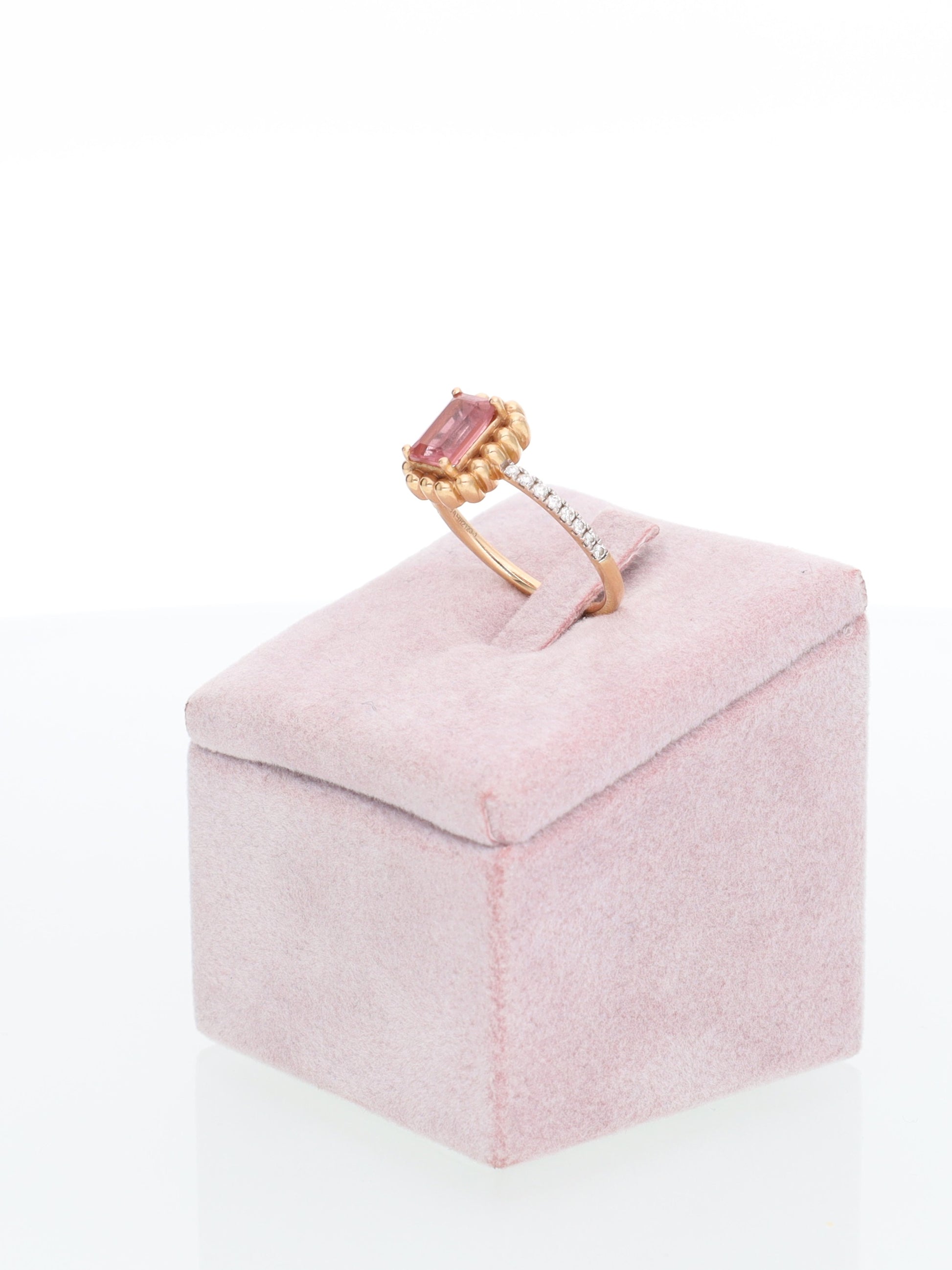 Anello Vintage in Oro Rosa 18 kt con Pietra Rosa e diamanti