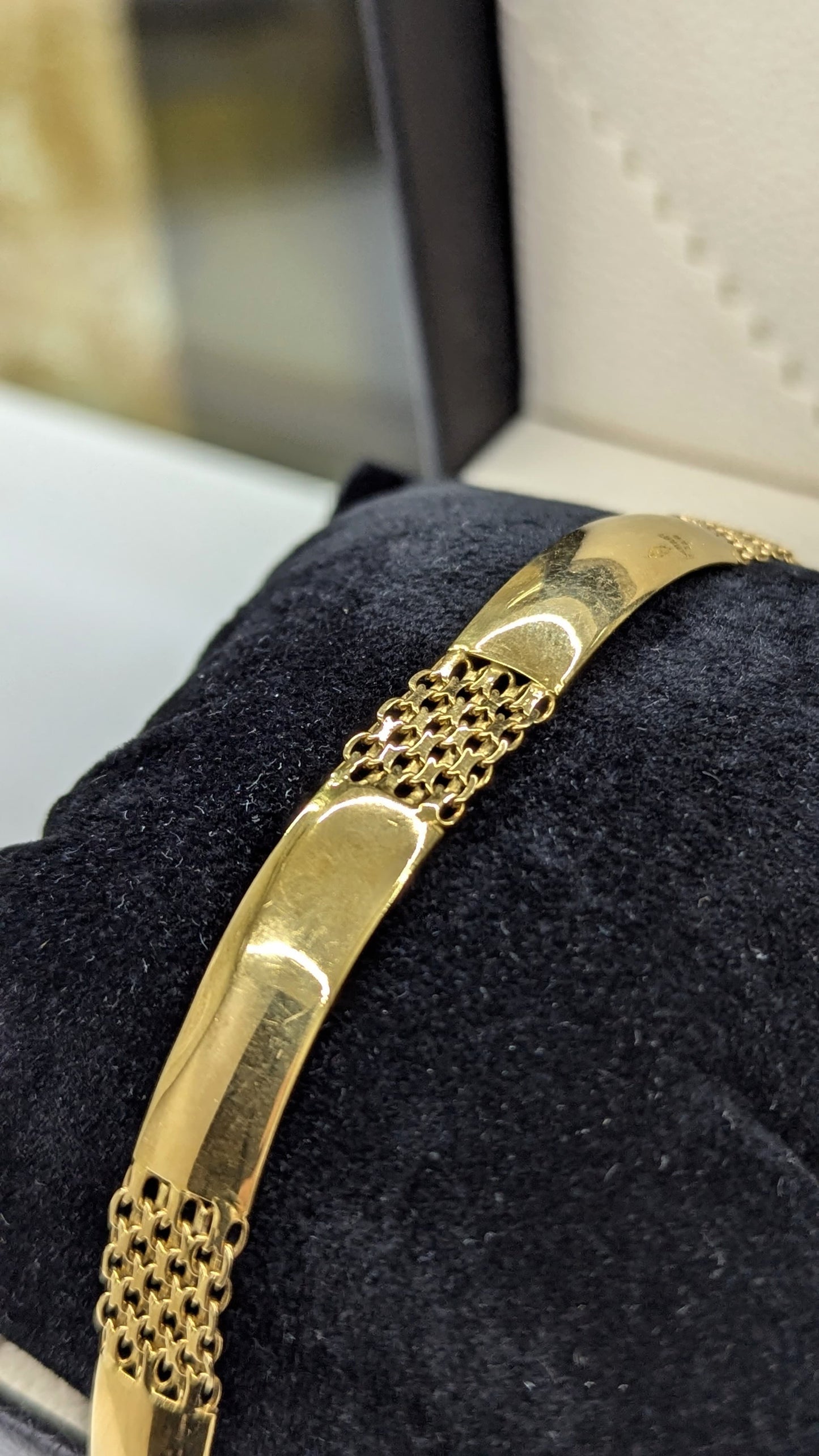 Bracciale oro giallo 18kt semi rigido